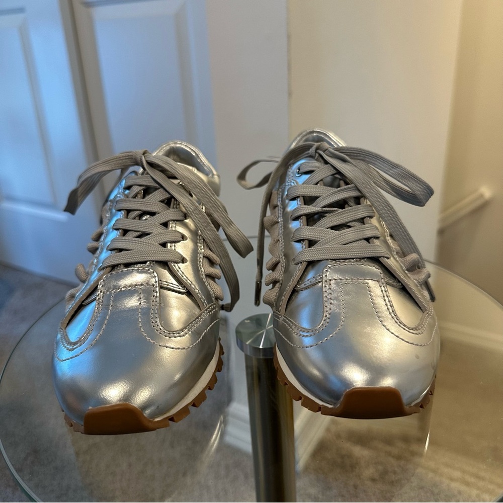 Tory Burch Sport Women's Ruffle Trainer Leather Lace Up Sneakers in Silver - Picture 4 of 12